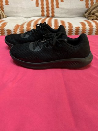 Zapatillas Under Armour Negras