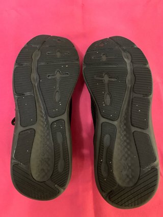Zapatillas Under Armour Negras