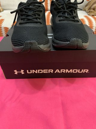 Zapatillas Under Armour Negras