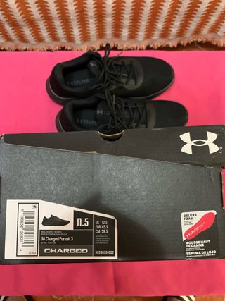 Zapatillas Under Armour Negras