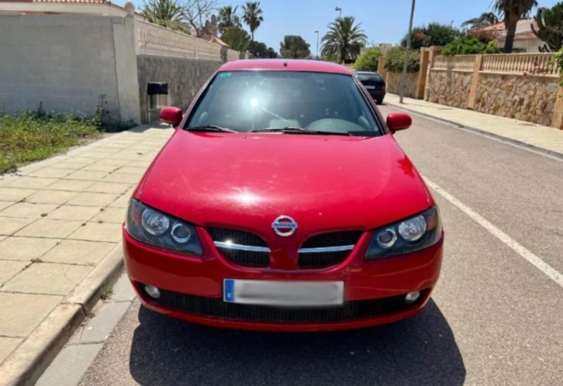 Nissan Almera 2005 - foto 1