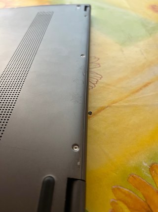 Portátil CHUWI gris con pantalla OLED táctil