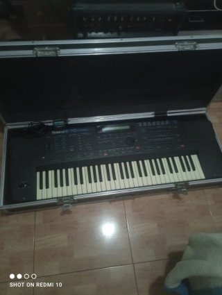 Roland E-70 Teclado Inteligente