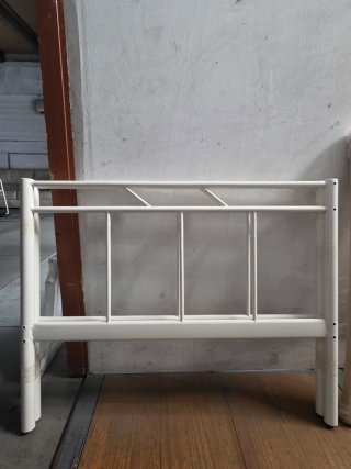 Cama Diván Metálica Blanca