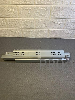 Set di 2 guide scorrevoli Mod.45 in acciaio zincato Amig