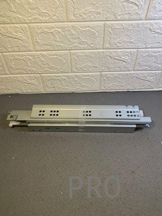 Set di 2 guide scorrevoli Mod.45 in acciaio zincato Amig