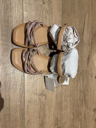 Sandalias niña Gioseppo talla 35