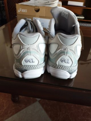 Zapatillas Asics GEL-NYC Gris/Blanco Talla 45