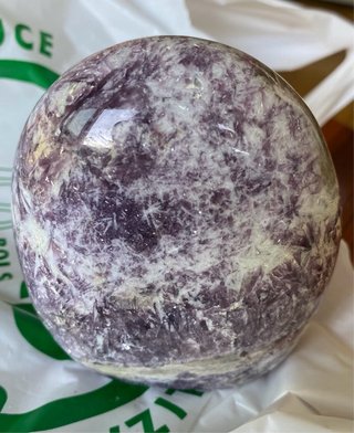 Lepidolita pulida