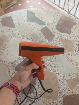 Secador de pelo vintage Moulinex naranja