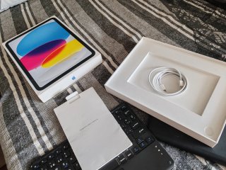 iPad 11 A16 128GB Azul + Funda, Teclado y Ratón