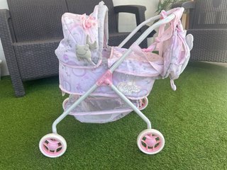 Carrito de muñecas de cuevas