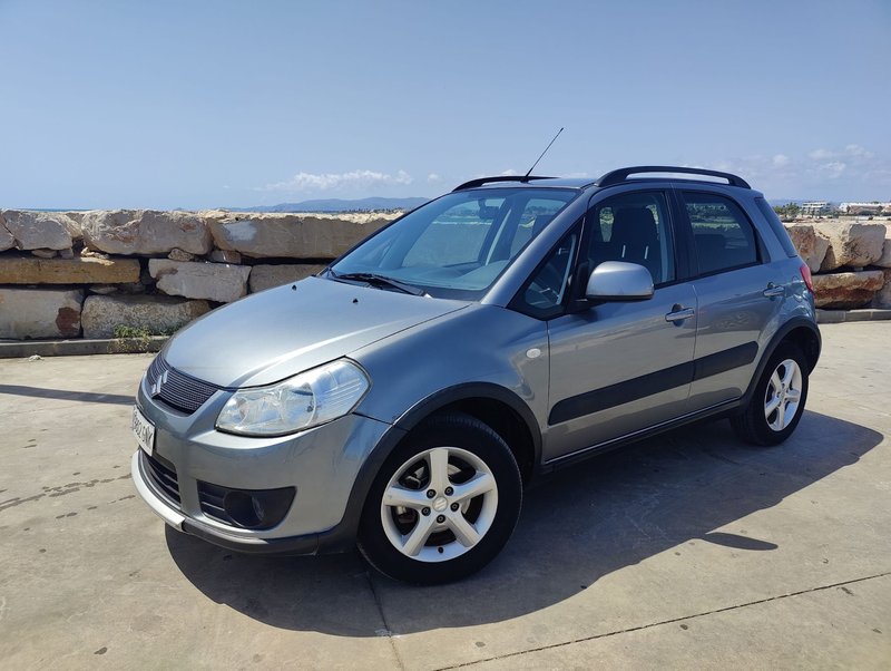 Suzuki SX4 2009 - foto 1