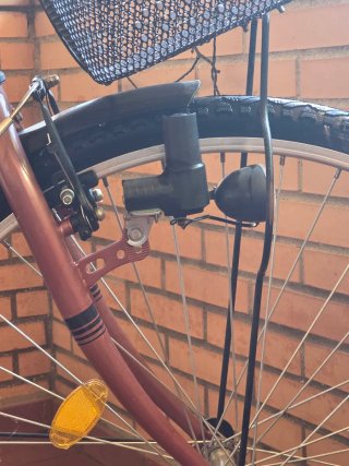 Bicicleta de montaña Anakon Premium y otra Kreativ