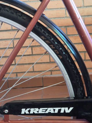 Bicicleta de montaña Anakon Premium y otra Kreativ