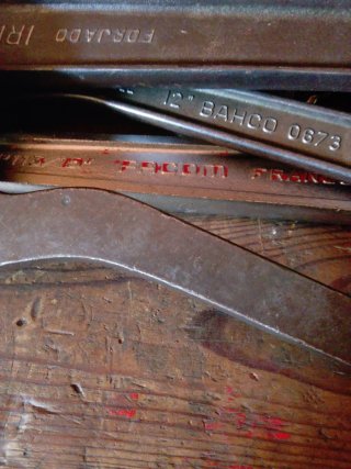 Llave inglesa antigua ajustable