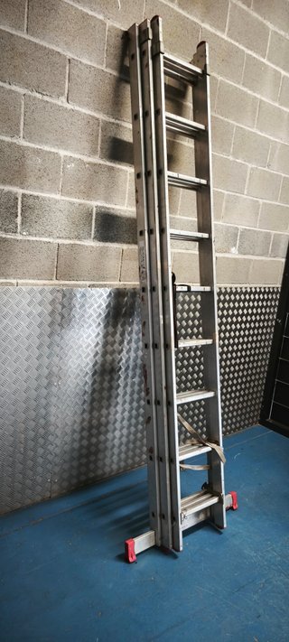 Escalera profesional aluminio 3 tramos