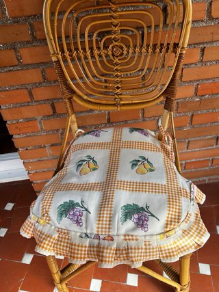 Sillas de mimbre estilo vintage