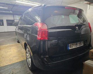 Peugeot 5008 2015