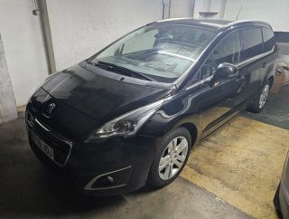 Peugeot 5008 2015