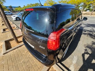 Peugeot 5008 2015