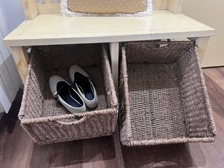 Mueble recibidor perchero con espejo y cesto