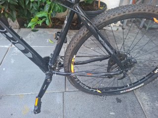 Bicicleta de Montaña Negra y Naranja 29 pulgada