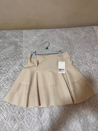 Falda pantalón beige talla S-M elástica