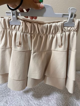 Falda pantalón beige talla S-M elástica