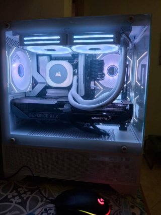 PC Gaming 7 265K 32GB DDR5 RTX 5070 1TB