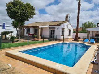 Casa en alquiler con piscina en conil