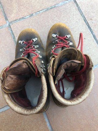 Botas de montaña marrones 1979