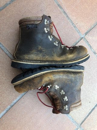 Botas de montaña marrones 1979