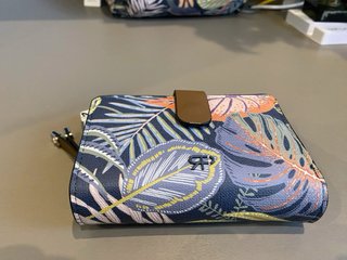Conjunto Bolso Bandolera y Cartera a juego