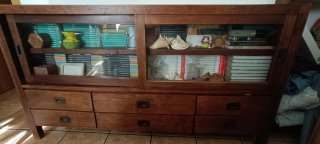 Aparador madera con puertas correderas