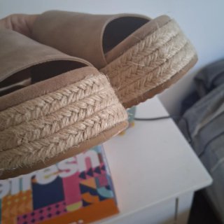 Sandalias plataforma Refresh beige