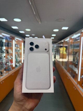 iPhone 17 Pro Max 256GB Plata