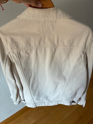 Cazadora vaquera Pull&Bear beige Talla M