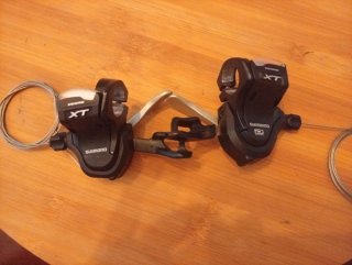 Pulsadores Shimano XT 2/3x10