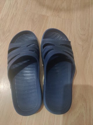 Chanclas azules