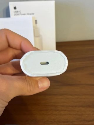 Pack iPhone 14: Funda MagSafe + Cargador 20W + Cab