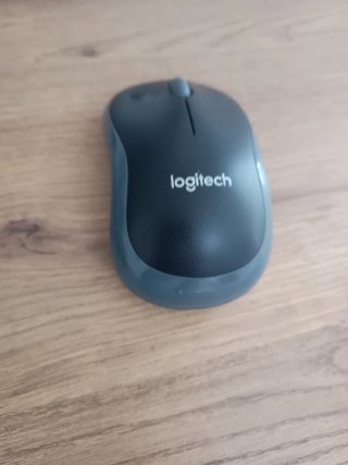 Ratón Logitech Negro y Gris