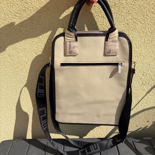 Bolso Maletín marca RUW Barcelona Beige/Negro