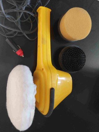 Lucidatrice auto 12V con accessori