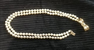 Collar perlas y broche oro 18k