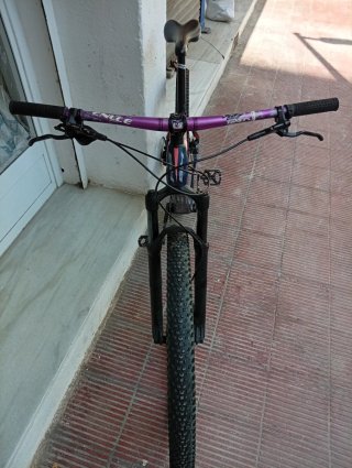 Bicicleta BH de carbono