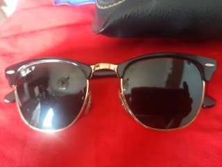 Gafas de Sol Ray-Ban Clubmaster Negras y Doradas