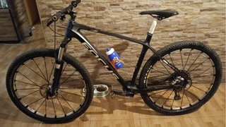 Bicicleta de carbono 29er