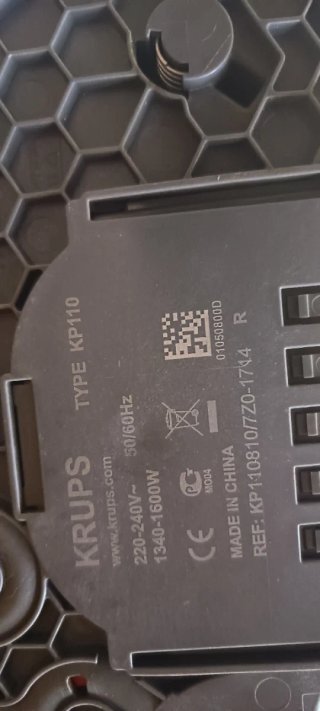 Cafetera Cápsulas Krups KP110 + Adaptador