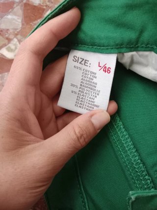 Pantalón pitillo verde mujer T.38-40